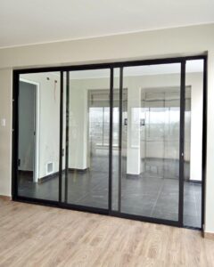 IMG 7082.JPG 240x300